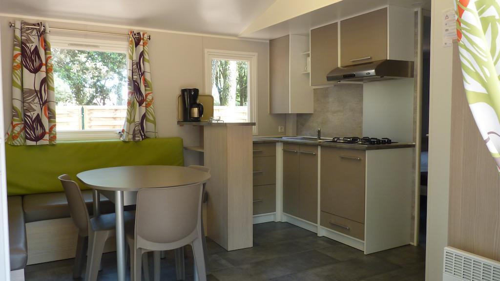 Camping La Sousta**** Remoulins Cameră foto